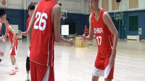 马苏与孔令辉爱情长跑11年终断，刘国梁透露分手内幕，网友感慨场面尴尬